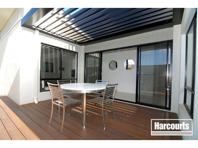 22 Nature Circuit, Cranbourne North VIC 3977