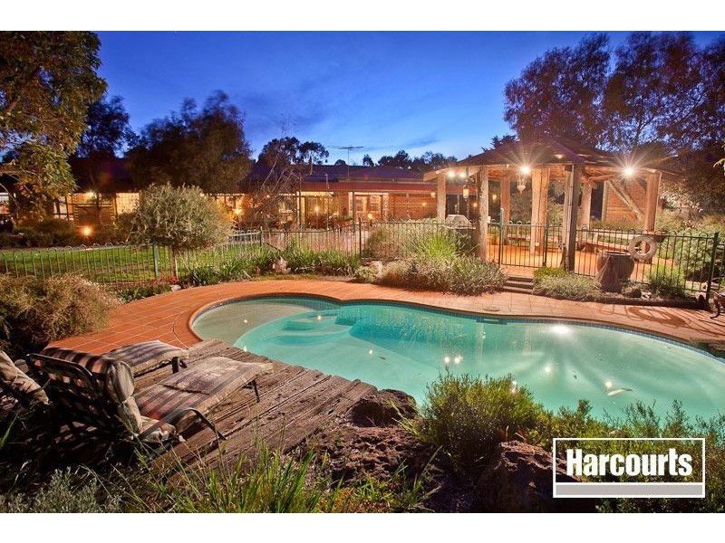 6 Kilgerron Court, Narre Warren South VIC 3805