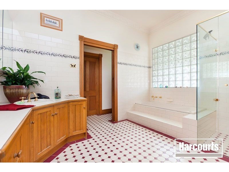 6 Kilgerron Court, Narre Warren South VIC 3805