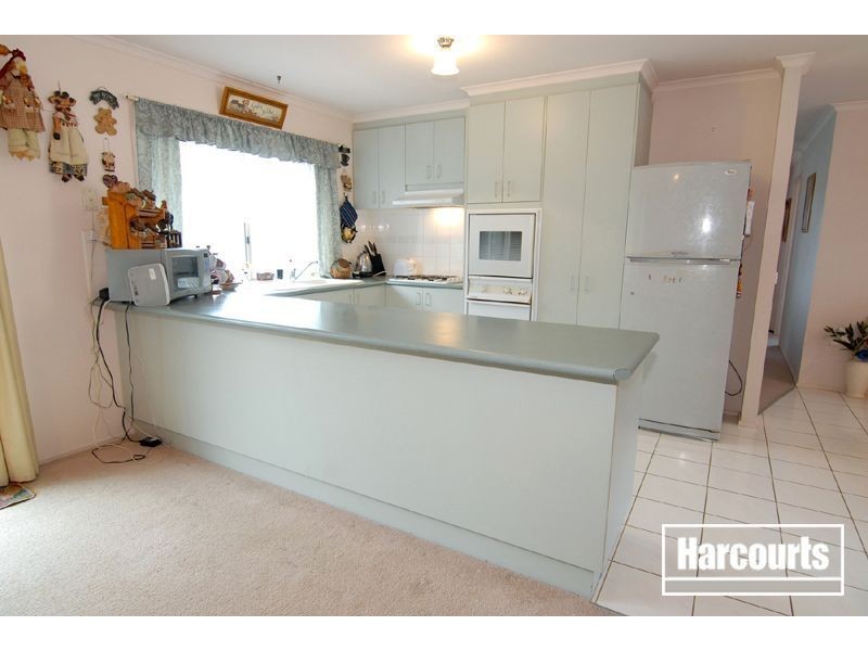 12 England Walk, Narre Warren South VIC 3805