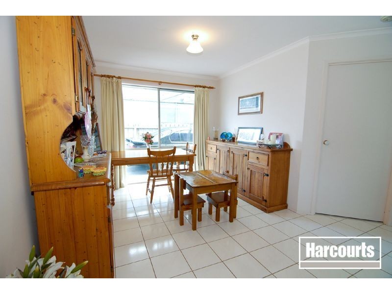 12 England Walk, Narre Warren South VIC 3805