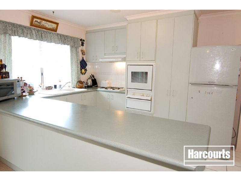 12 England Walk, Narre Warren South VIC 3805