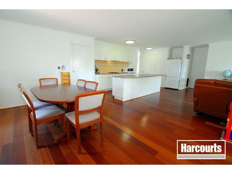 35 Abbey Road, Narre Warren South VIC 3805