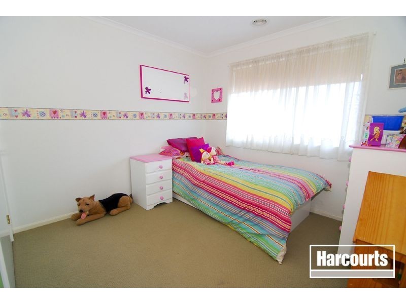 35 Abbey Road, Narre Warren South VIC 3805
