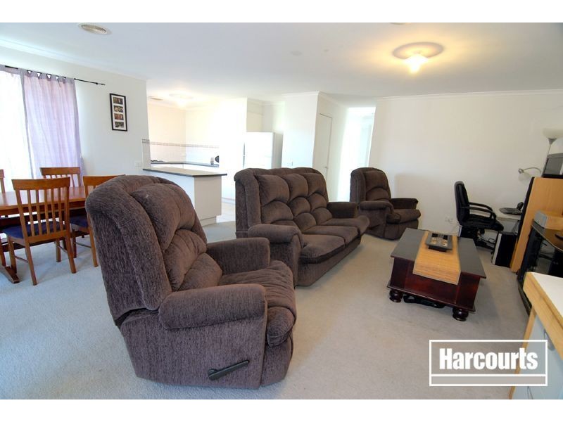 36 Bellbrae Crescent, Cranbourne West VIC 3977