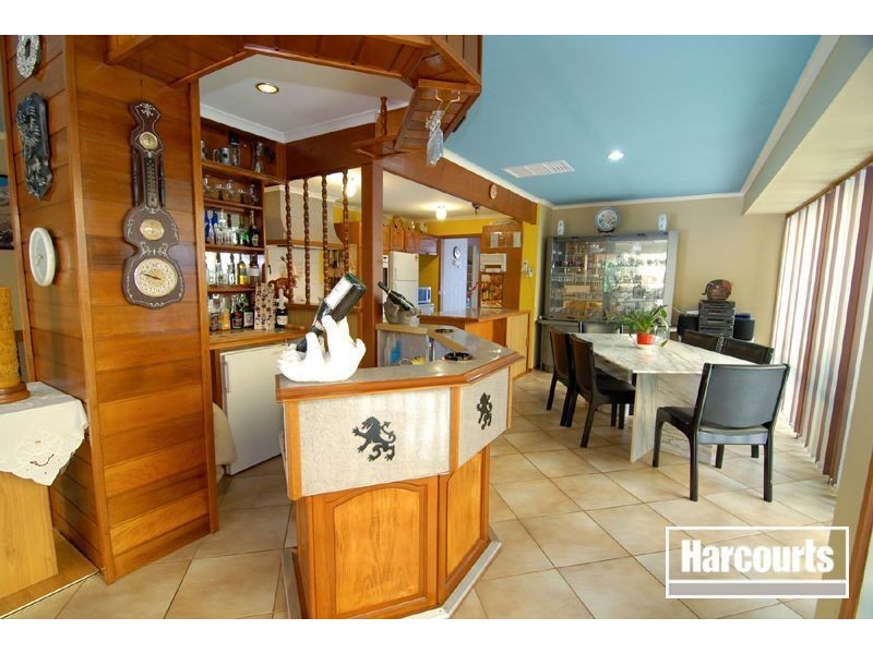4 Lara Court, Hallam VIC 3803