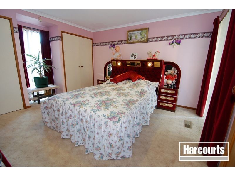 4 Lara Court, Hallam VIC 3803