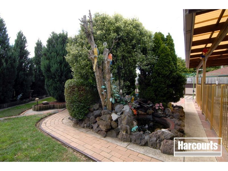 4 Lara Court, Hallam VIC 3803