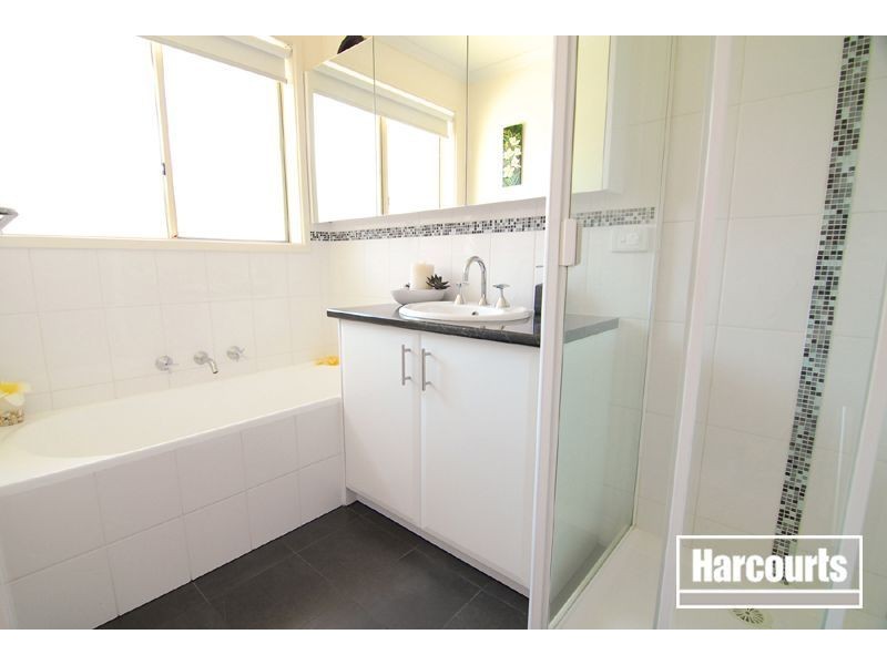 49A Lakeview Drive, Narre Warren South VIC 3805