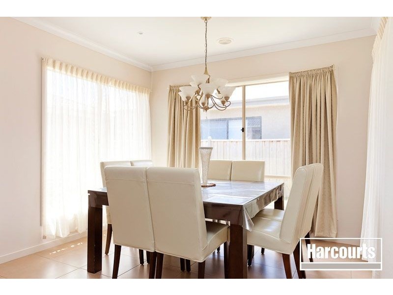 27 Beauford Avenue, Narre Warren South VIC 3805