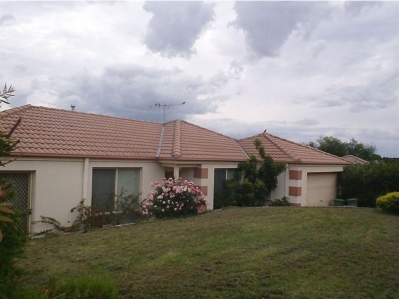 22 Jacqueline Place, Pakenham VIC 3810