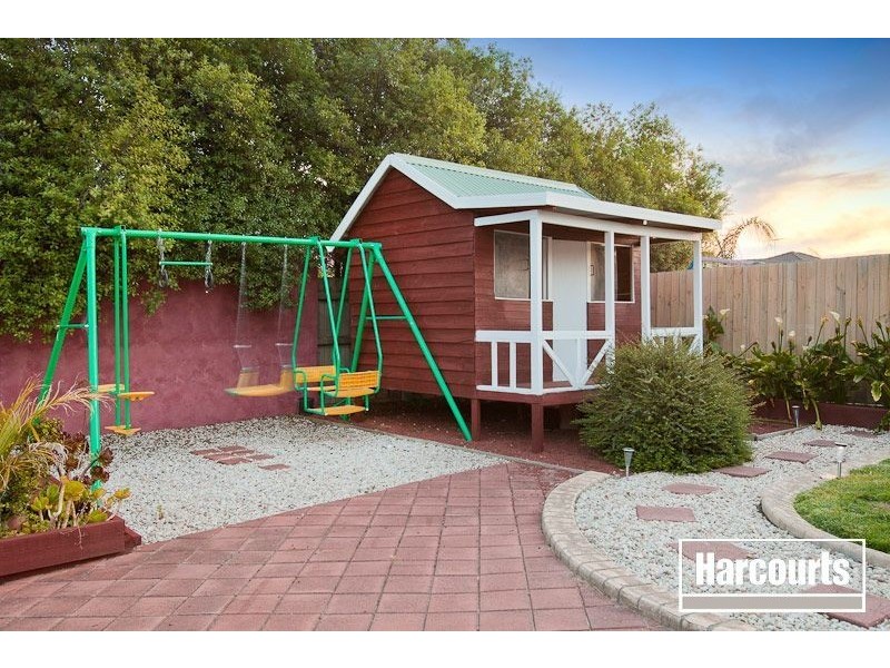 51 Robinswood Parade, Narre Warren South VIC 3805