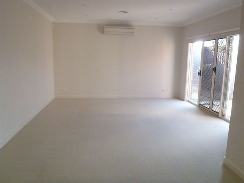 18 Tilbavale Close, Hallam VIC 3803