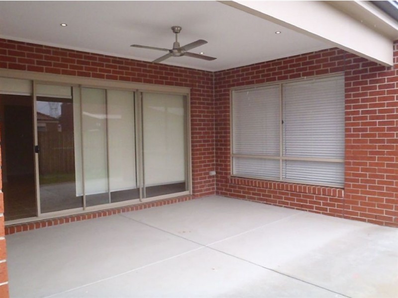 76 Langbourne Drive, Narre Warren South VIC 3805