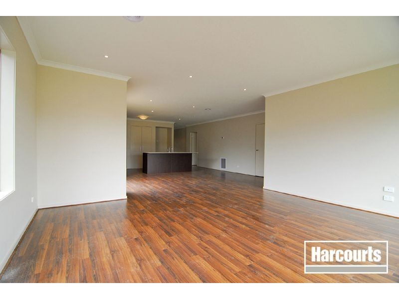 3 Merlin Drive, Cranbourne North VIC 3977