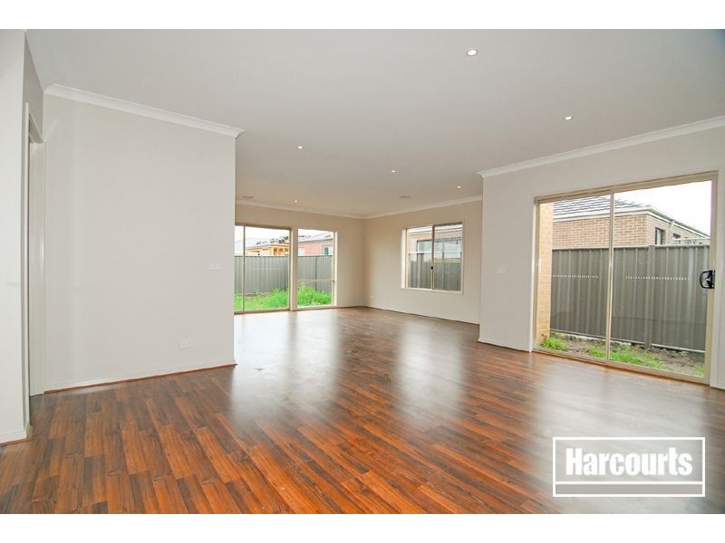 3 Merlin Drive, Cranbourne North VIC 3977