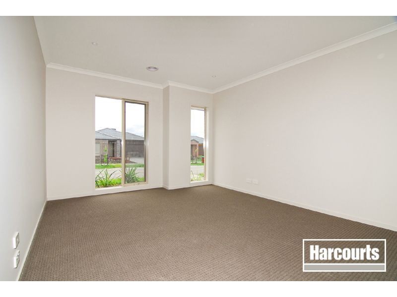 3 Merlin Drive, Cranbourne North VIC 3977