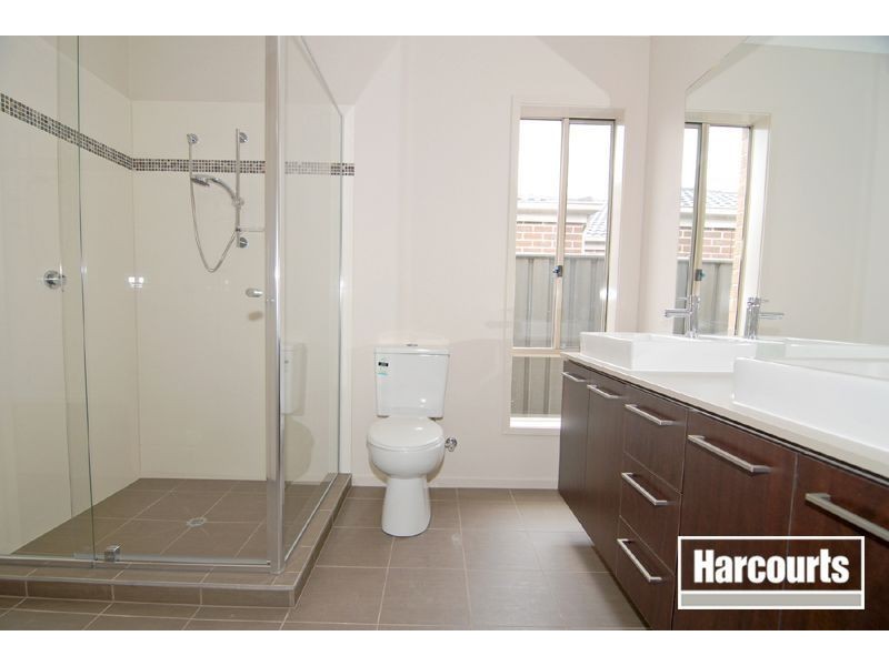 3 Merlin Drive, Cranbourne North VIC 3977