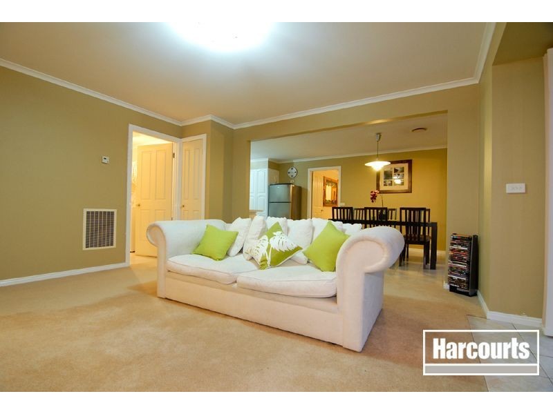 16 Hedgerow Court, Narre Warren South VIC 3805