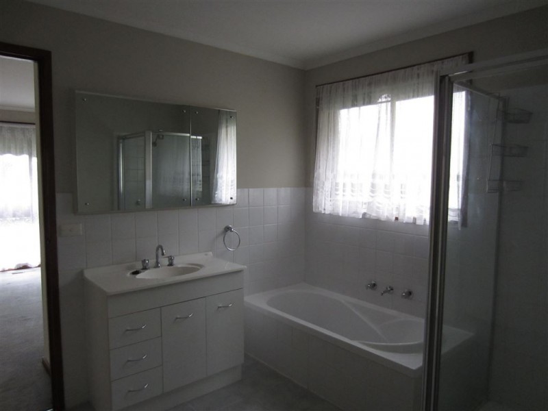 10 Kialoa Court, Narre Warren VIC 3805