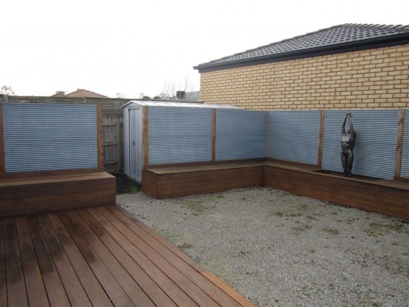 15 McCartney Drive, Narre Warren South VIC 3805