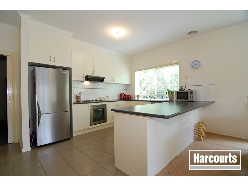 1 Sarah Louise Place, Berwick VIC 3806