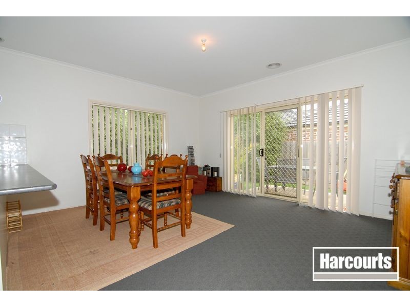 1 Sarah Louise Place, Berwick VIC 3806