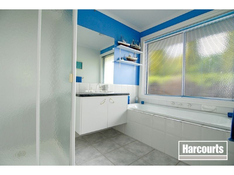 3 Fern Way, Narre Warren South VIC 3805