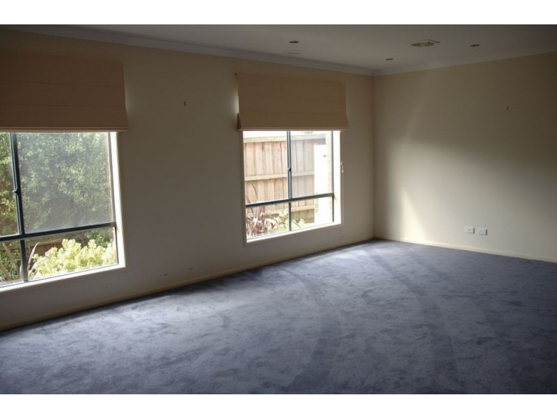 6 Chesil Court, Narre Warren South VIC 3805