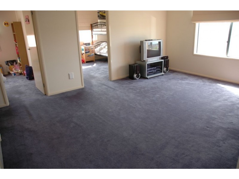 6 Chesil Court, Narre Warren South VIC 3805