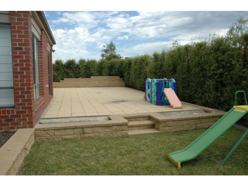 6 Chesil Court, Narre Warren South VIC 3805