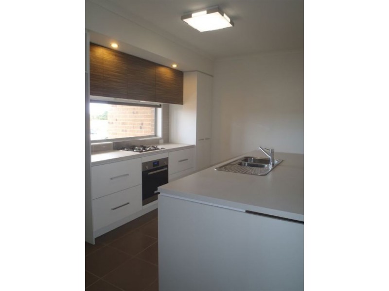 4 Karri Drive, Cranbourne VIC 3977