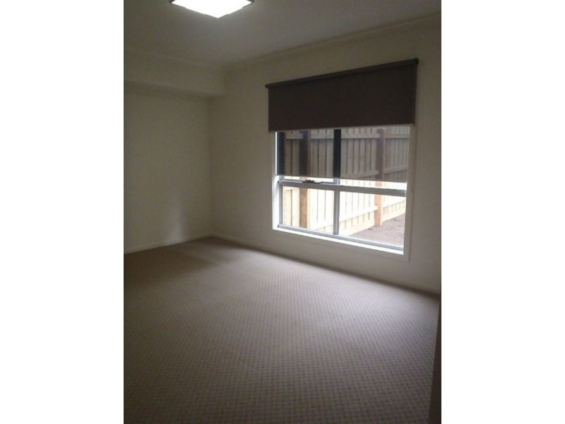 4 Karri Drive, Cranbourne VIC 3977