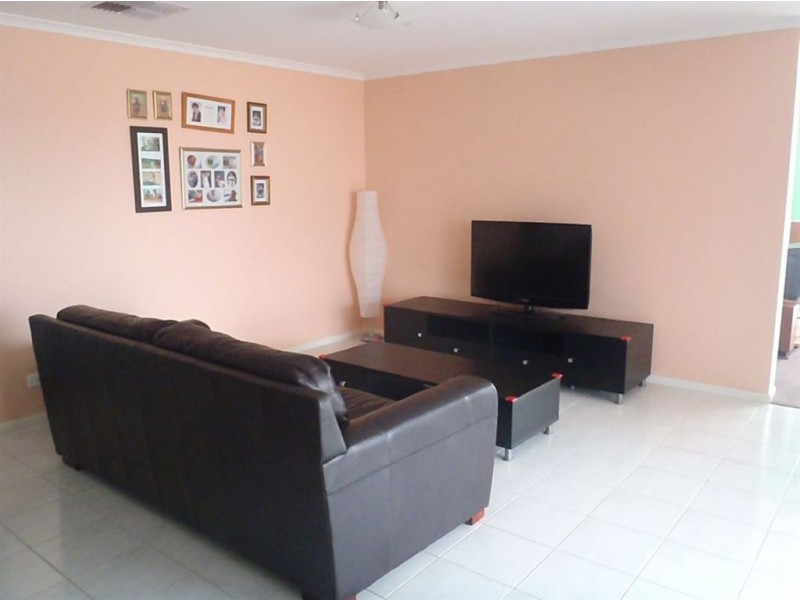 8 Castellana Court, Narre Warren South VIC 3805