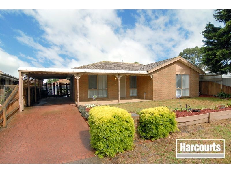 3 Glenleigh Court, Cranbourne North VIC 3977