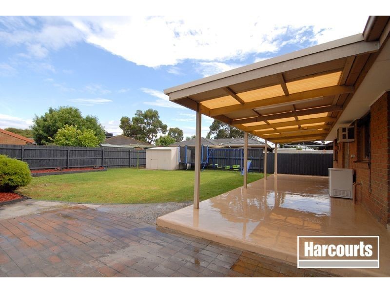 3 Glenleigh Court, Cranbourne North VIC 3977