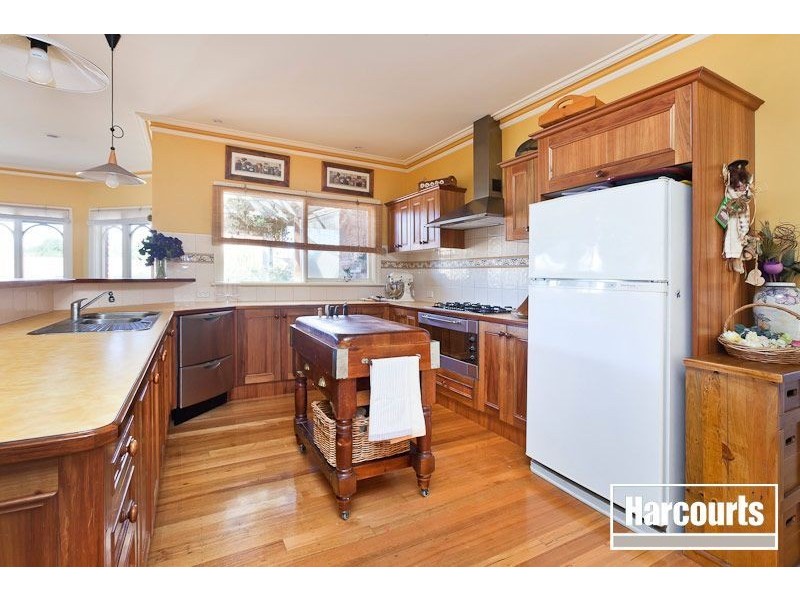 10 Orchid St, Narre Warren South VIC 3805