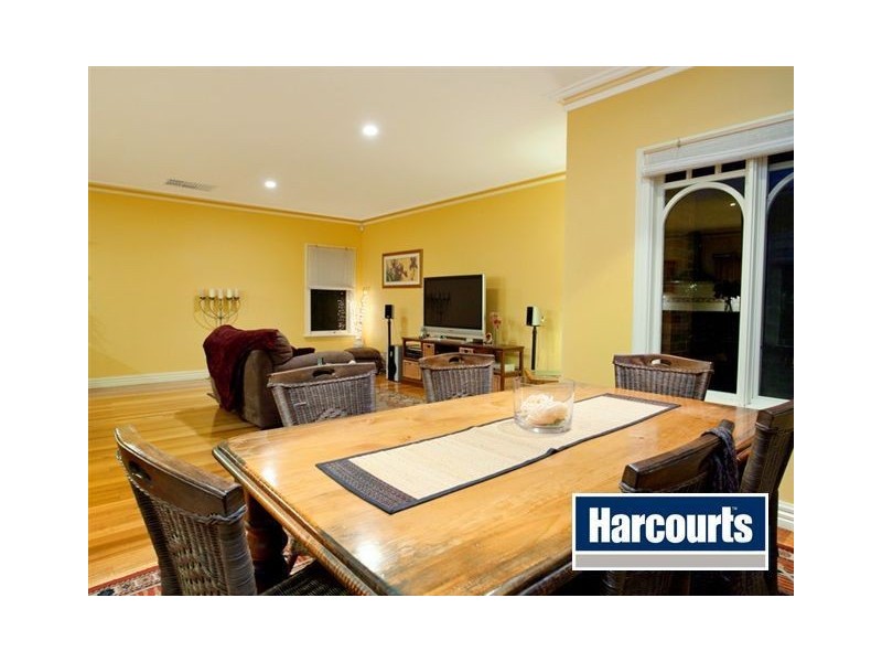 10 Orchid St, Narre Warren South VIC 3805