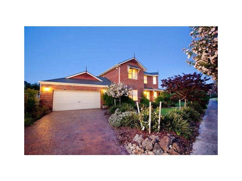 10 Orchid St, Narre Warren South VIC 3805