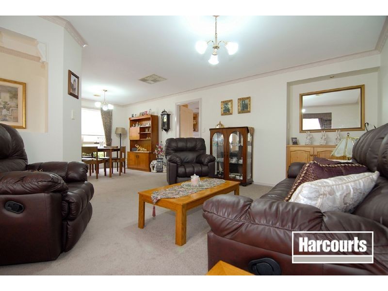 29 Cobblestone Avenue, Narre Warren South VIC 3805