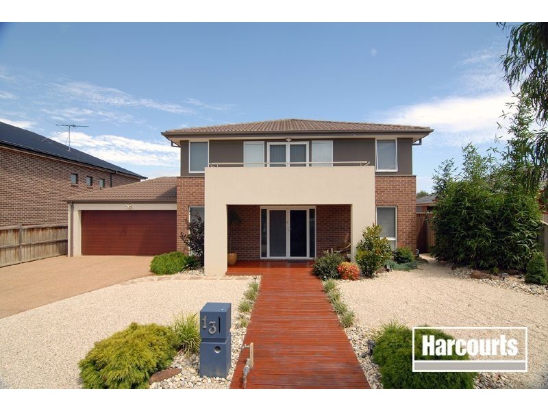 13 Sunview Place, Berwick VIC 3806