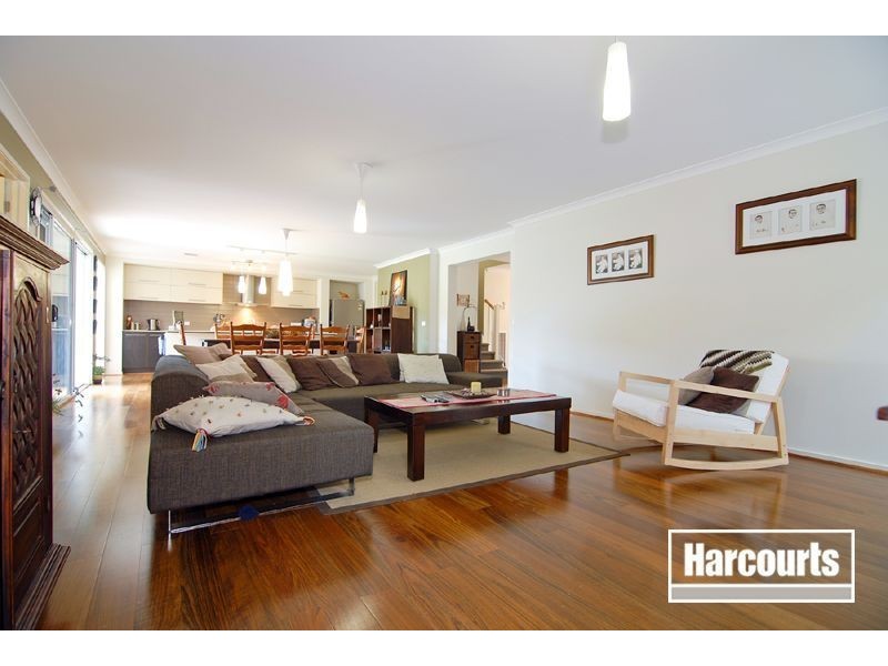 13 Sunview Place, Berwick VIC 3806