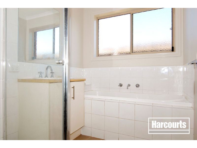 21 Ebony Street, Cranbourne VIC 3977