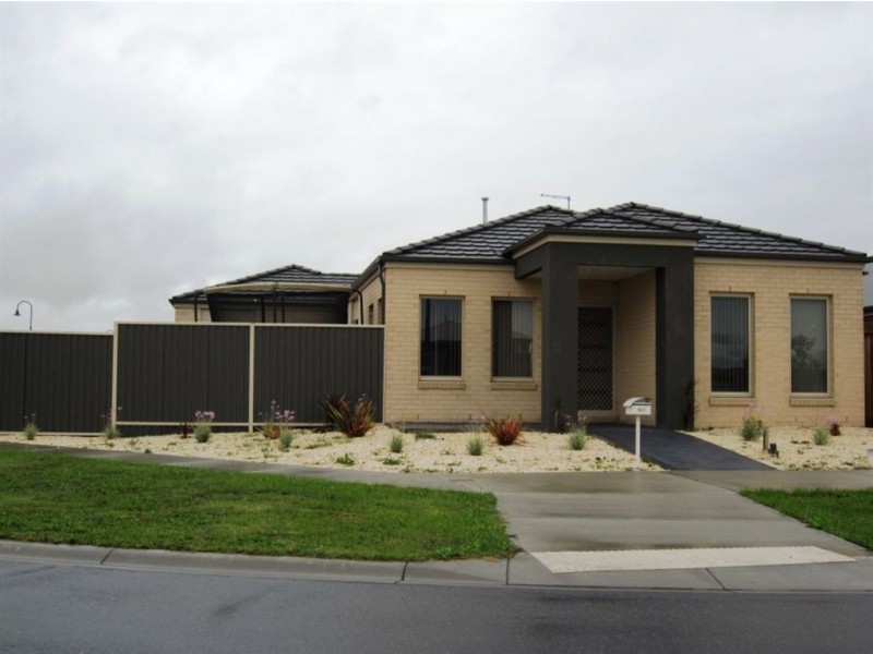 161 Viewgrand Drive, Berwick VIC 3806