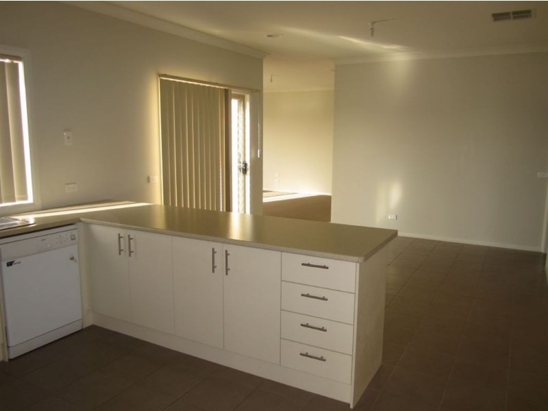 161 Viewgrand Drive, Berwick VIC 3806