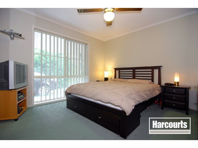 19 Gull Way, Narre Warren South VIC 3805