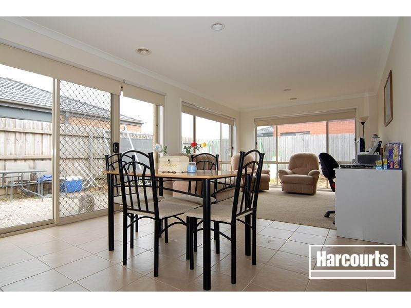 4 Vega Terrace, Cranbourne VIC 3977