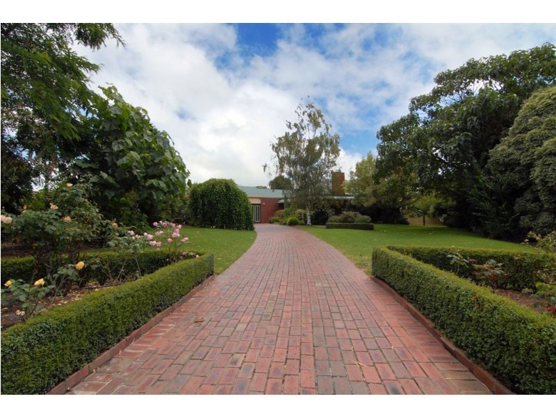 13-14 Eve Close, Narre Warren South VIC 3805