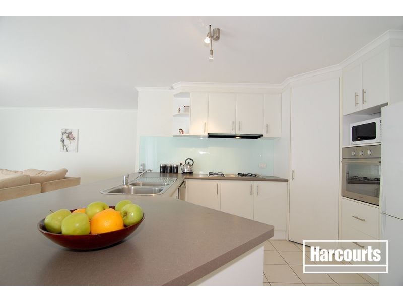 18 Mathoura Court, Berwick VIC 3806