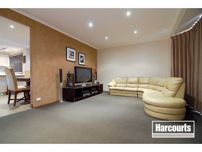 4 Medinah Rise, Hampton Park VIC 3976